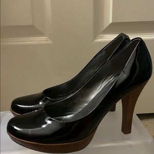 Steve Madden Patent Leather Stacked Heel Sz 10